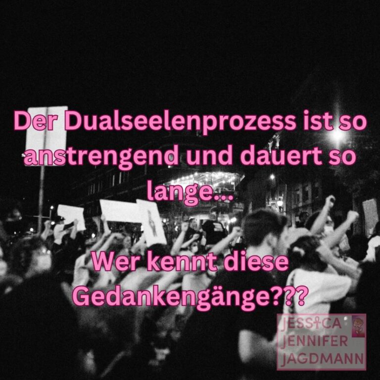 Instagram post from rosaroserote_dualseele. This post is in position 4.