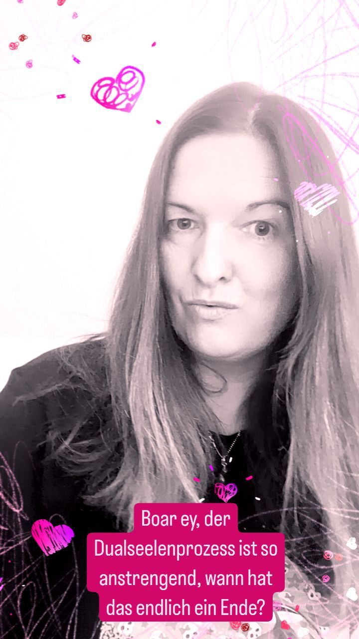 Instagram post from rosaroserote_dualseele. This post is in position 3.